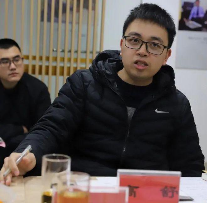 吸血鬼公墓查理九世免费阅读_吸血鬼电影查理_查理九世:吸血鬼公墓